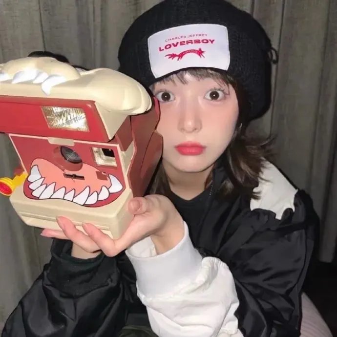 日落在霓虹灯